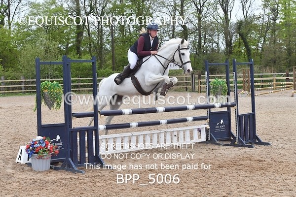 BPP_5006 - CLASS 24 SUN Senior BritiNovice/ 90cm Open