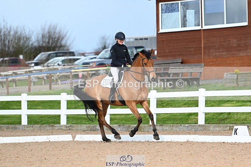 240323A-151919-02438 - UnA Novice 28