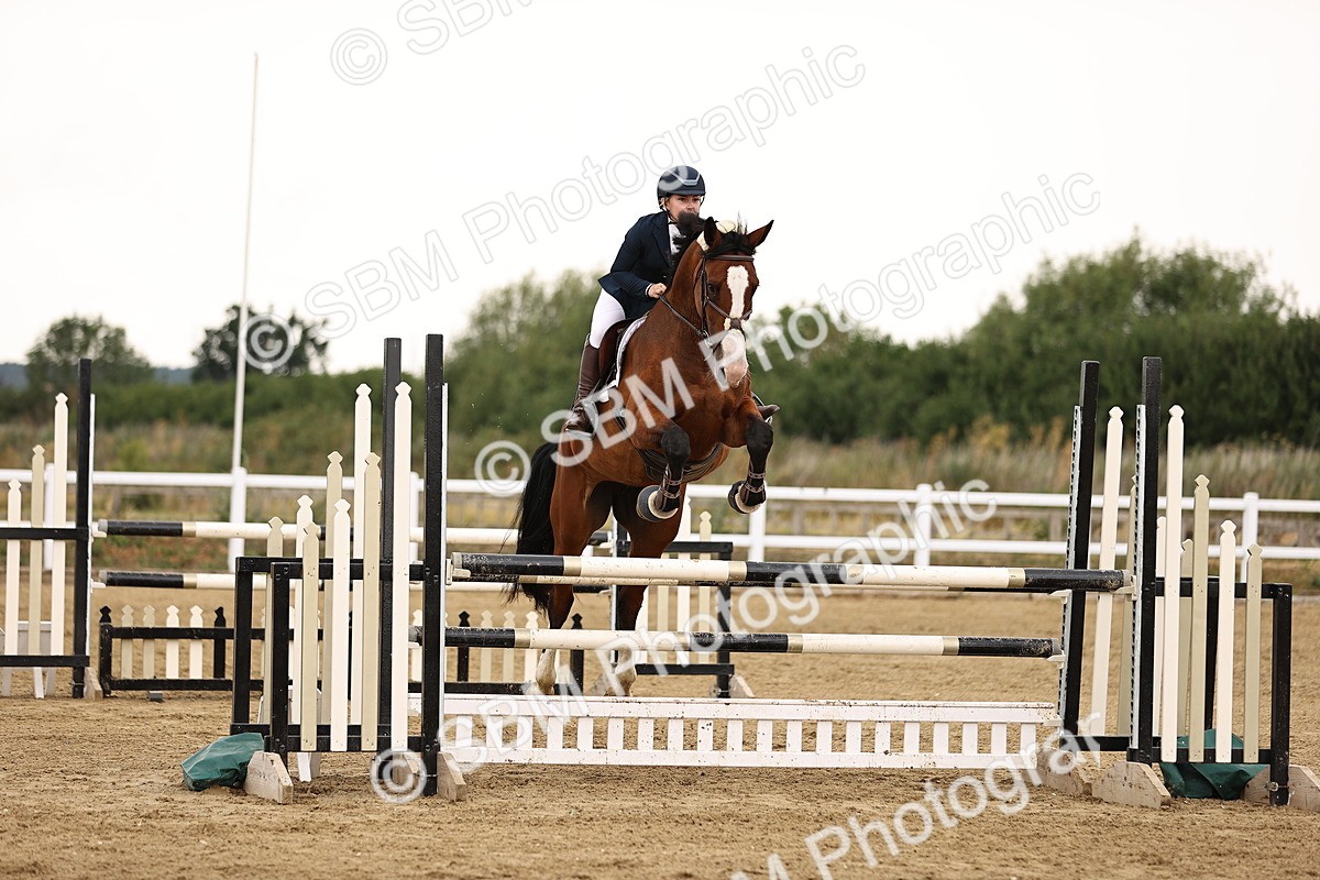 SBM_026410 - Class 12 - Amateur Championship Qualifier 1.05m