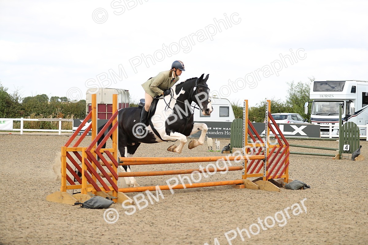 SBM_05661 - Class 48a Style & Performance 70cm (15-19)