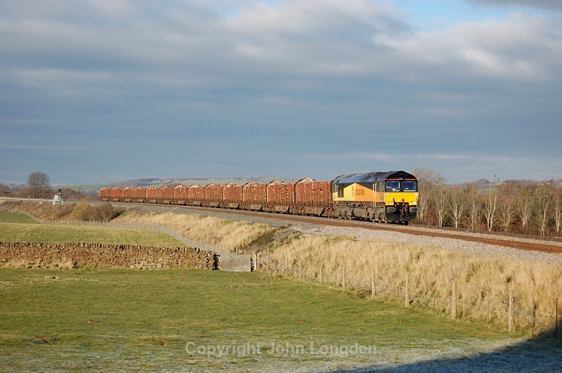 26.11.10 66842 6J37 Carlisle - Chirk, Eden Lacy House - Eden Lacy House