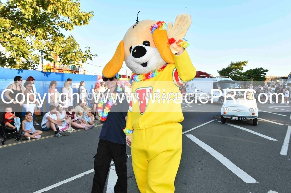 SH4_3843 - Carnival Procession.