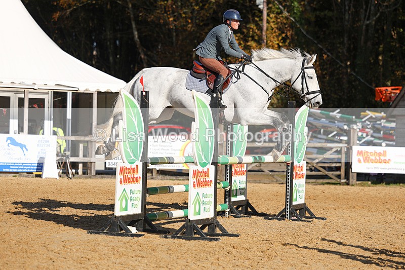 3E7A5733 - Class 7: Senior Newcomers/1.10m open