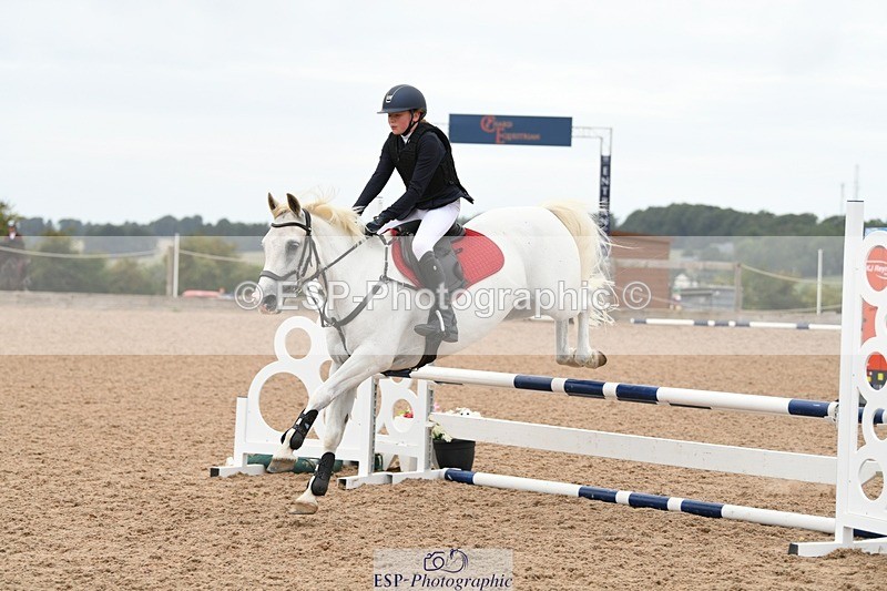 250807-104737-00344 - 80cm Round 1