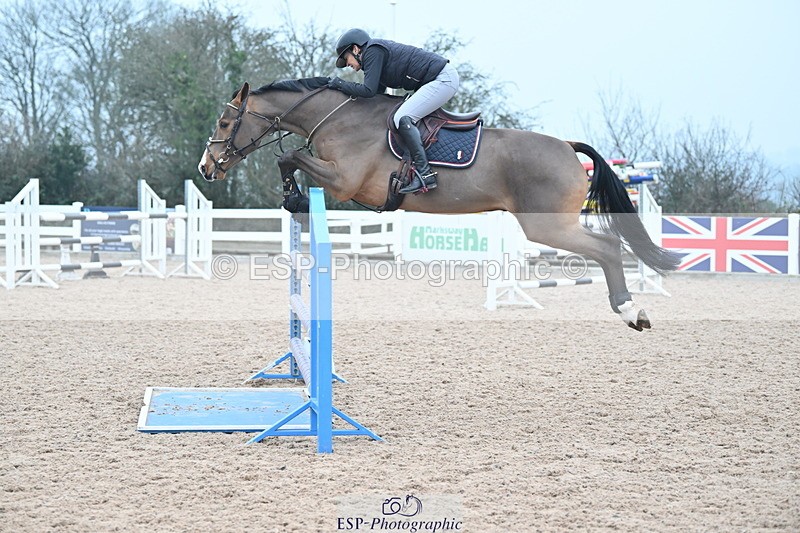 240113A-130119-02099 - Cls 12 Newcomers and 1.10m Open