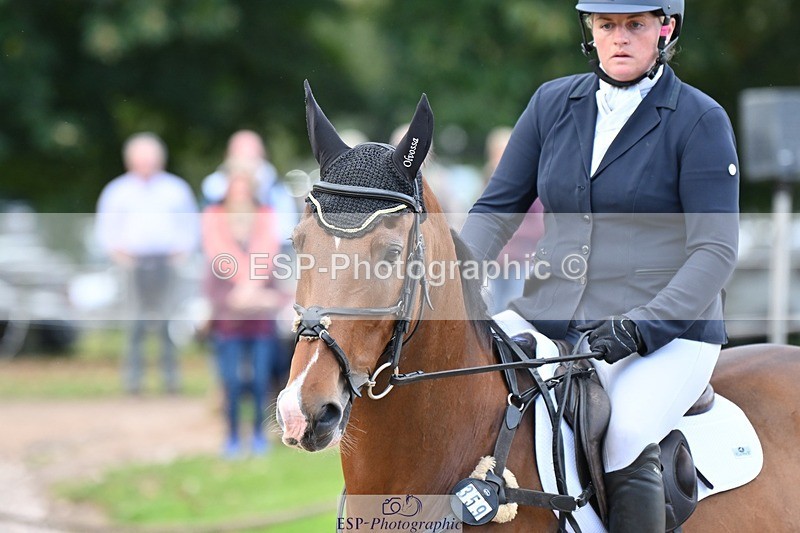 231022-132401-27039 - 359-ROSSDARRAGH.NERO-Charlotte.Rowe-SJ