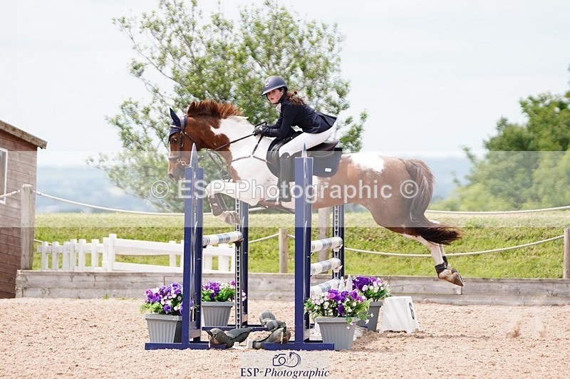 250608-130858-02828 - Cls 9 Pony Newcomers and 1m