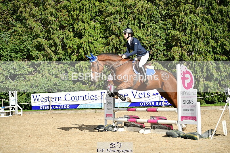 251004A-155609-02019 - Classes 8 & 9 70cm