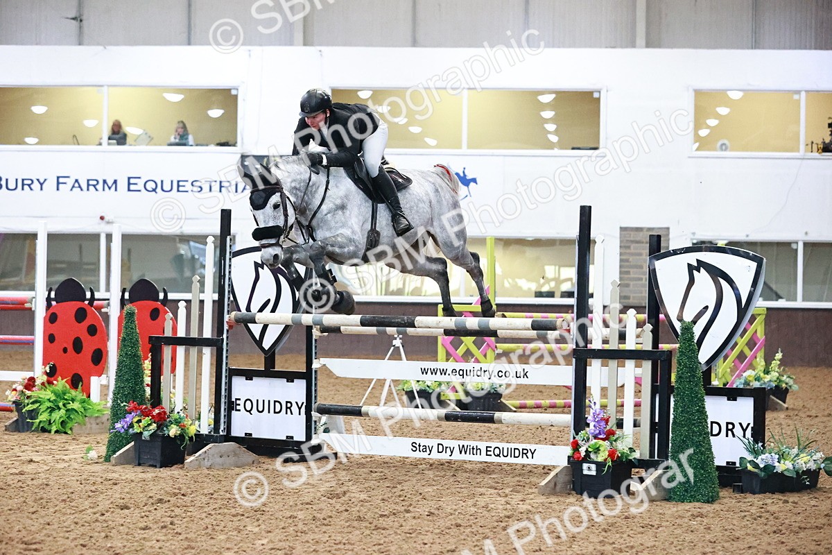SBM_003047 - Class 11 - Senior Foxhunter 1.20m