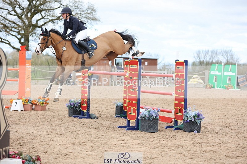 240419A-120936-07064 - Cls 6, 2 Star Medium Tour 1.35m