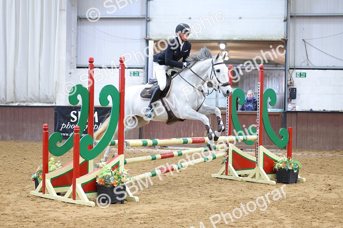 SBM_009803 - Class 20 - Senior British Novice/ 90cm Open - First Round (0.90m)