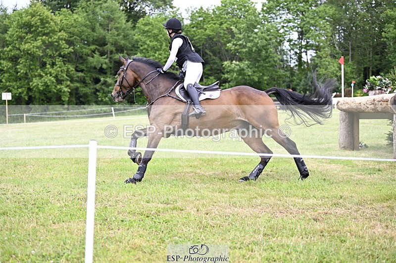 250524A-171352-14694 - C-281-Holly.Morris-NADIR.DE.LEAU