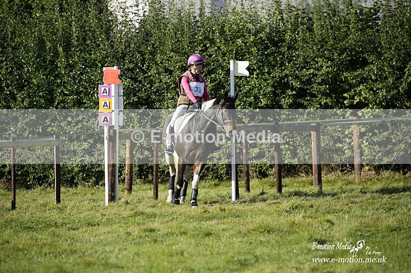  WWHT 031021 663 - WWEC Novice Restricted (0.80m) 18/10/20