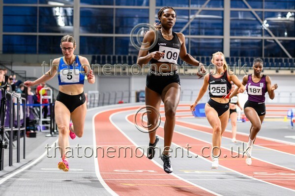StudInd-915993 - Track Female Set Two