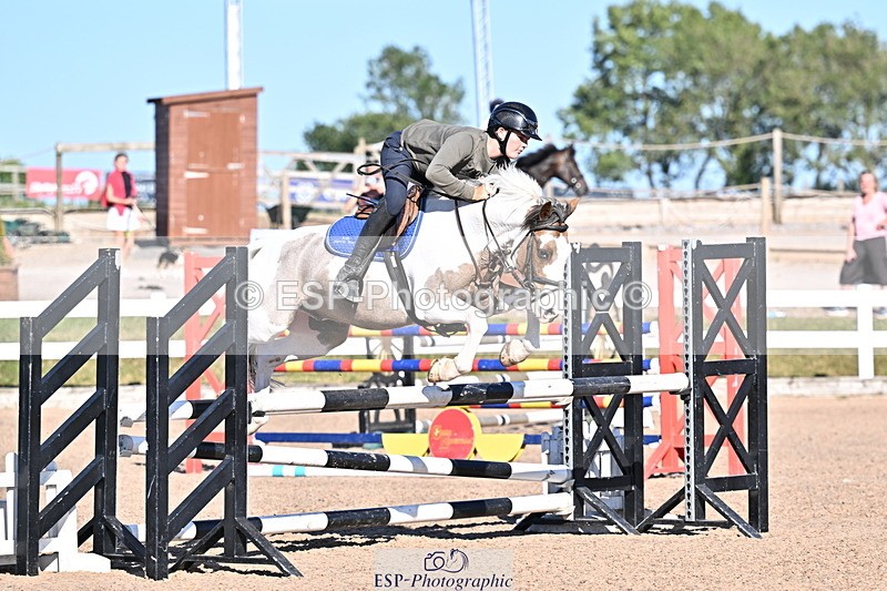 250708A-181131-00422 - 90cm Classes