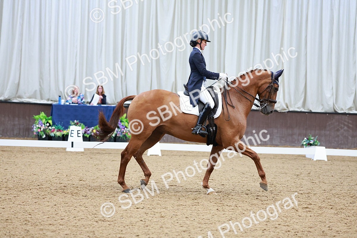 SBM_016396 - Class 5 - FEI INT II - 17.24-18.20