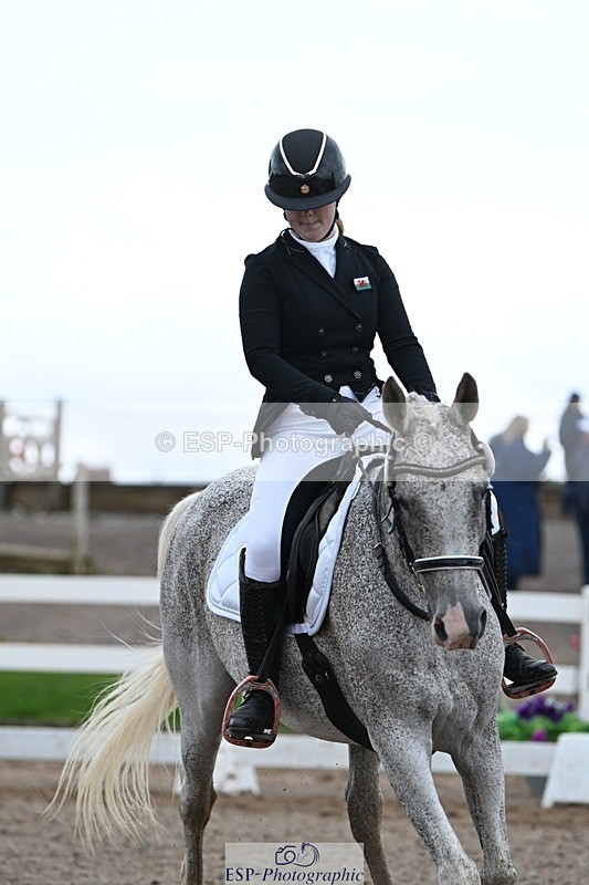 250907-125433-08476 - 009-Terri.EllawayTagula.Passion