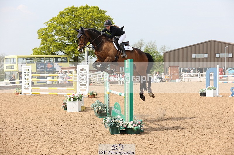 240511A-145744-14491 - Cls 36 National 1.30m Open