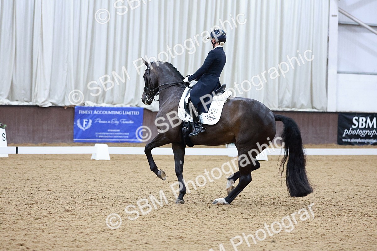 SBM_021704 - Class 14 - FEI Grand Prix - 18.52-19.37