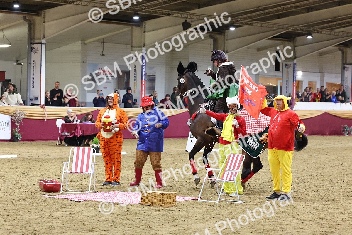 SBM_10139 - Class 52 Strictly Fancy Dress-Age