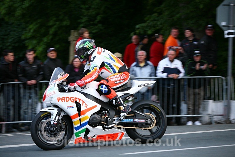 - Superstock Race