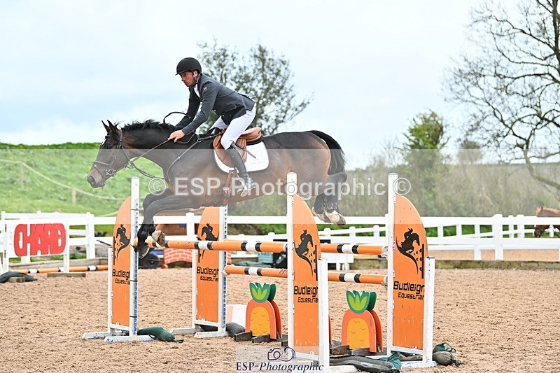 240501A-143223-01069 - Cls 8 Snr Foxhunter and 1.20m Open