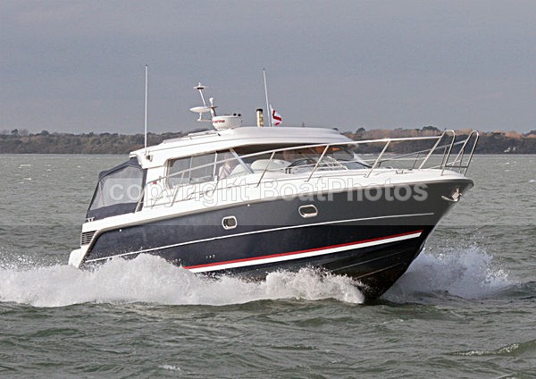 111029 AMETHYST NIMBUS 350 IMG_0278 - Motorboats - Hardtop