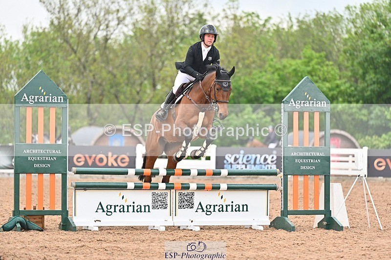260508-084737-04240 - Cls 17 British Novice and 90cm Open