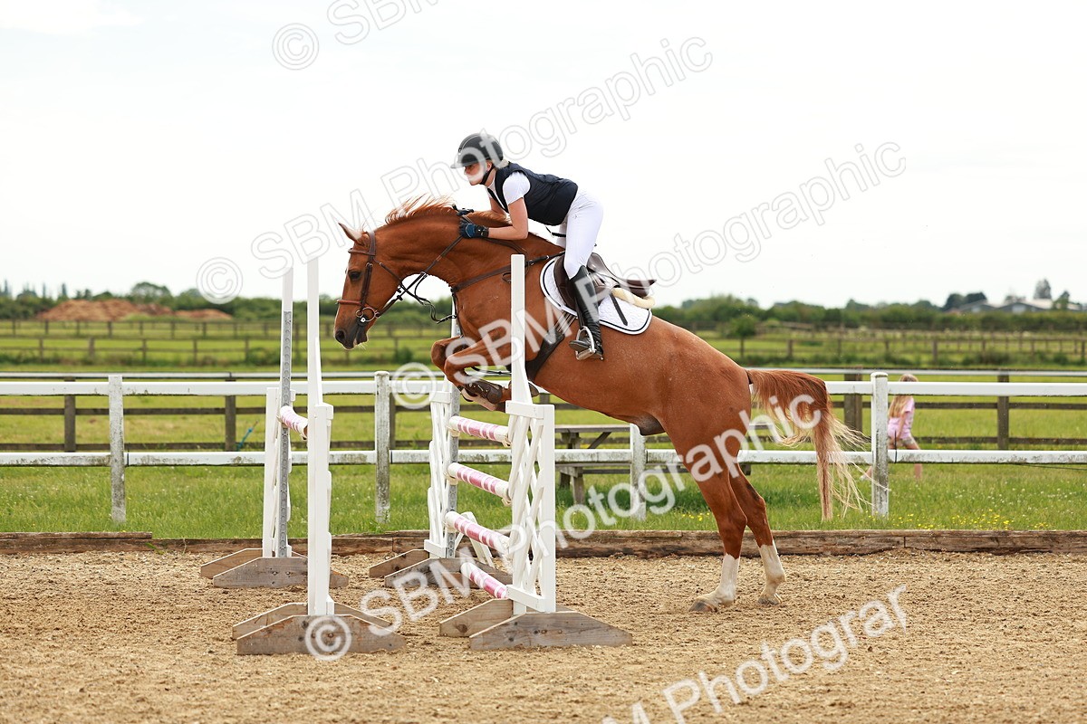 SBM_002315 - Class 4 - Senior Newcomers - 1.10m