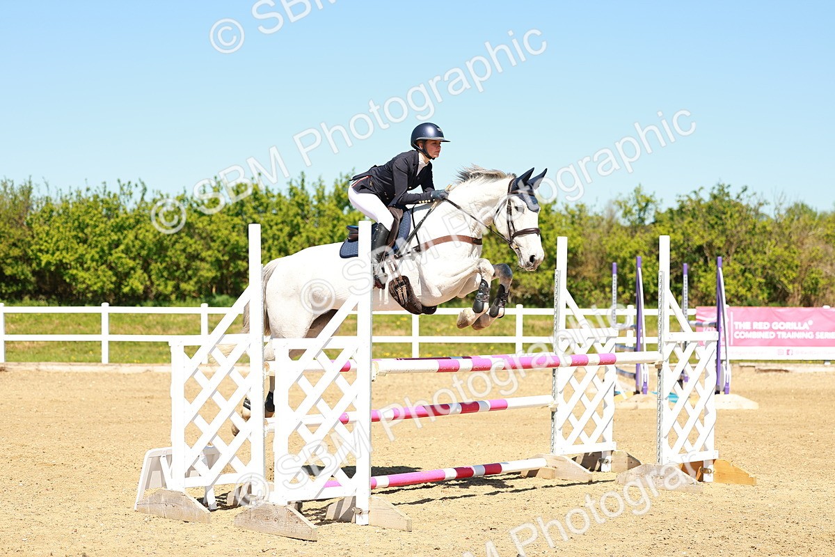 SBM_001306 - Class 4 - Senior Newcomers 1.10m