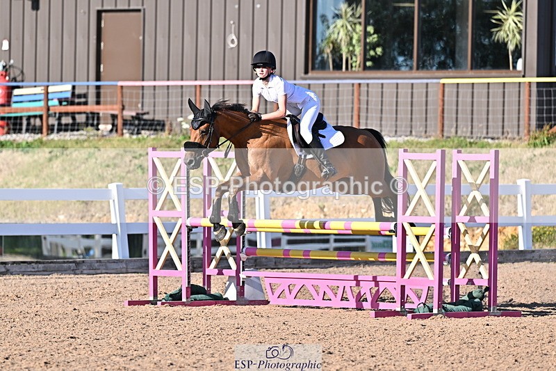 250708A-184800-00660 - 90cm Classes