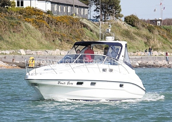 090413 NAUTI BUOY IMG_2539 - Motorboats - Open