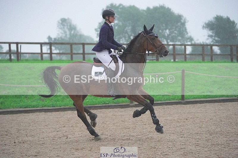 231017A-104004-06502 - Cls 26 Chard Equ Grand Prix