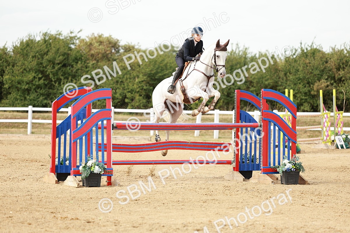 SBM_008249 - Class 4 - Senior Foxhunter - 1.20m Open