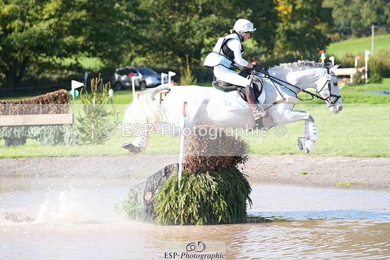 251024A-125017-10829 - B-141-Erin.Neale