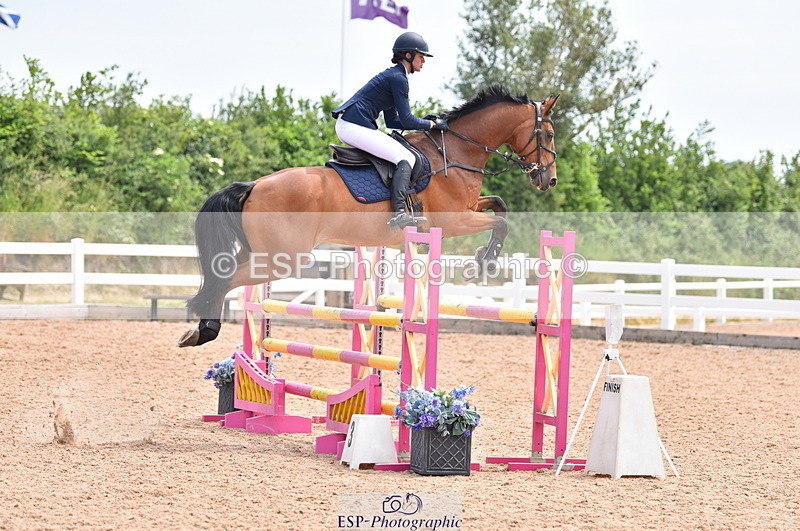 230609A-135942-01357 - Cls 12 1.05m Amateur Qualifier