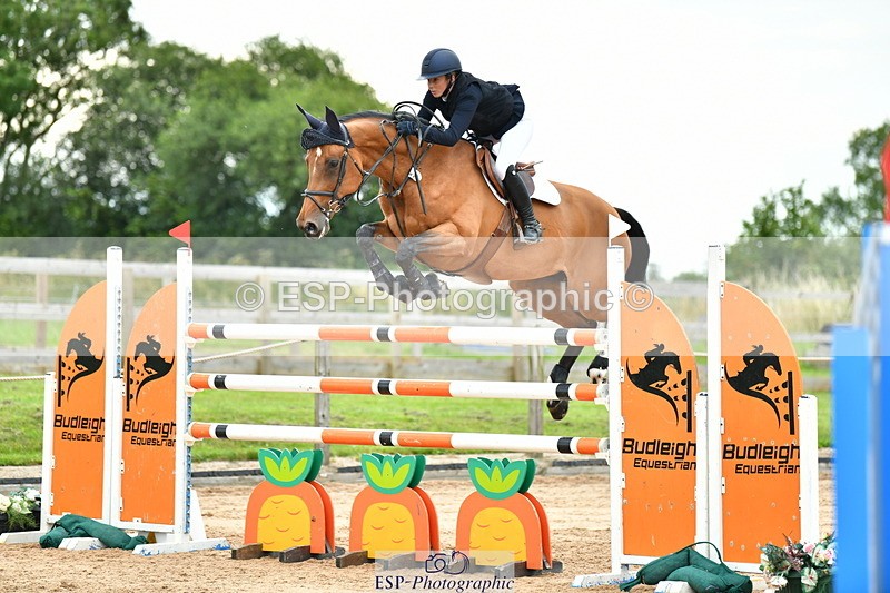 230720A-153633-03954 - Cls 9, 2 Star Big 1.40m Start to break