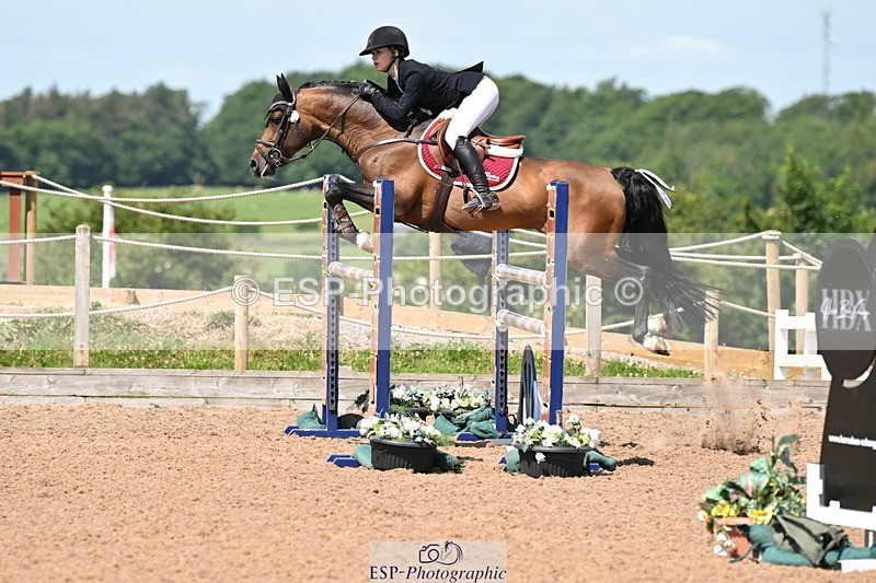 240629A-112321-04798 - Cls 9B 1.20m Open