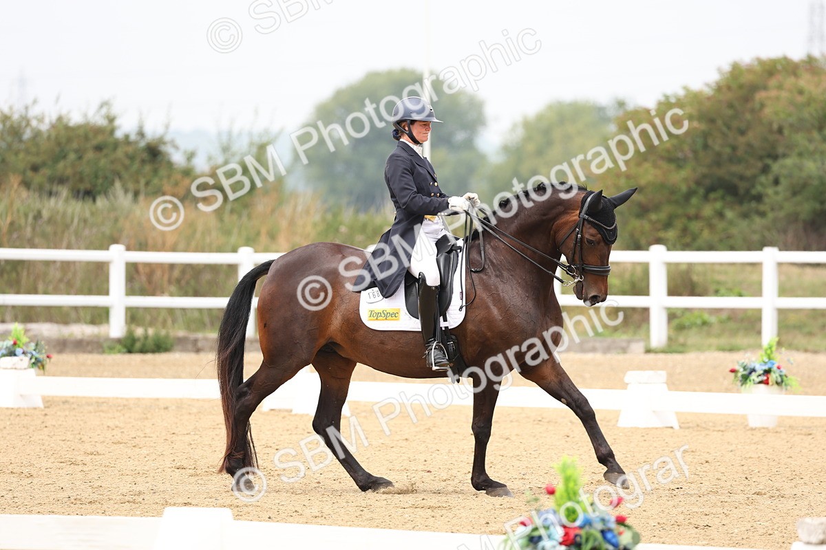 SBM_007015 - Class 9 - FEI INT I - 13.37-14.33