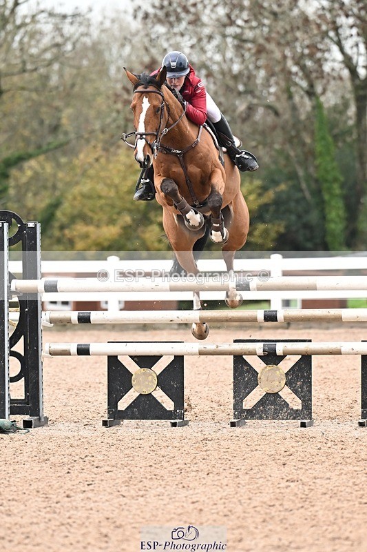 251105-143641-00924 - Cls 06 Fox & 1.20m