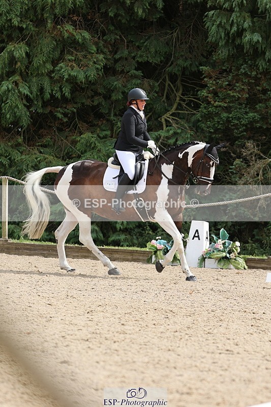 250718A-154148-02647 - 167-Leanne.Pike-Summerhill.orchard