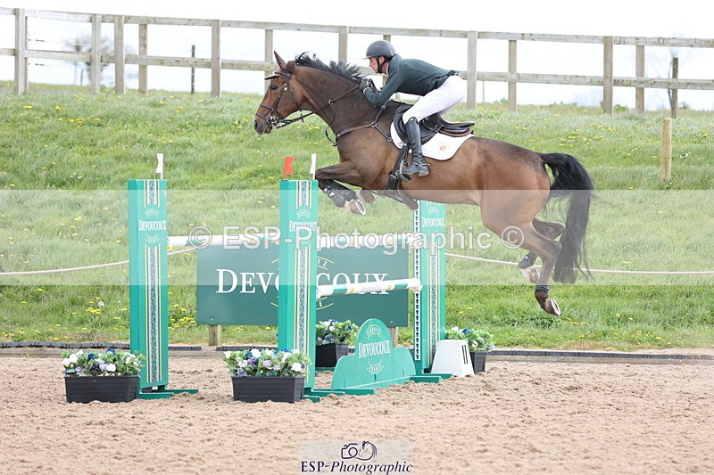 240419A-115747-06920 - Cls 6, 2 Star Medium Tour 1.35m