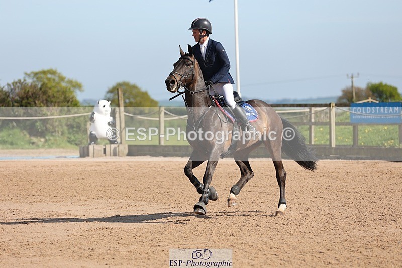 250427-161617-18357 - Cls 24 - 1 Star Gold Tour