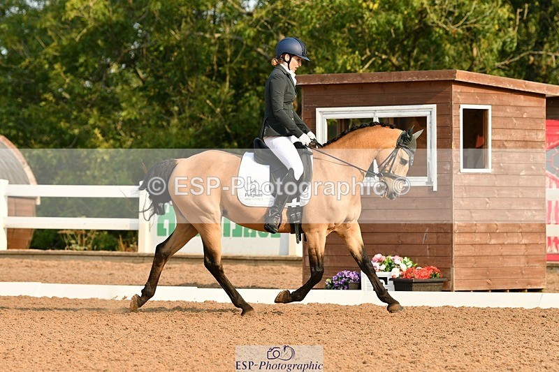 250817-090800-06773 - 065-Nicky.TurriffMyshall.Robby