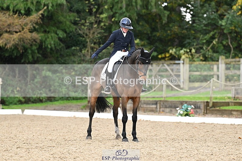 251023A-115850-02136 - B-140-Charlotte.Ward