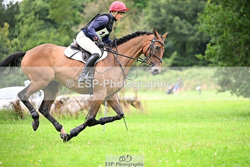 240803-121812-03133 - 120-Rosie_Bradley-Hole-BROADSTRUTHER