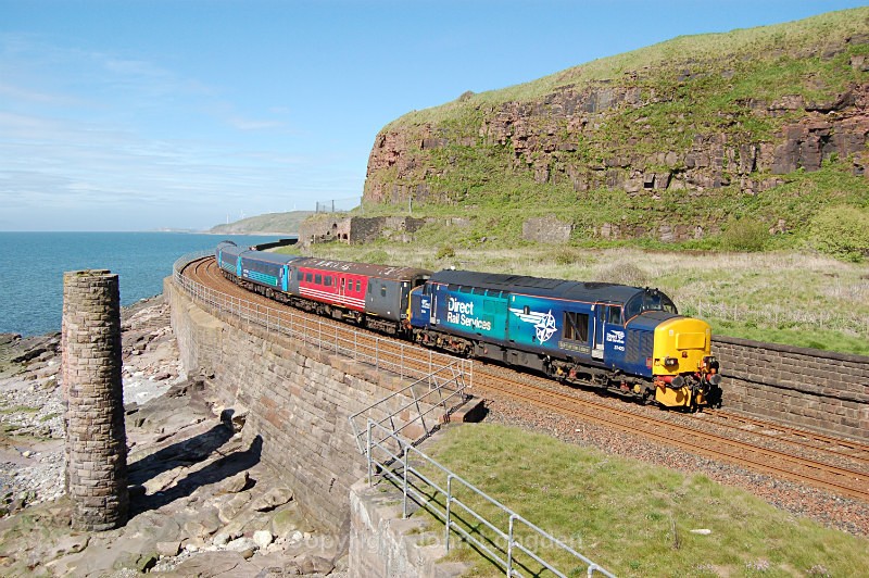 JL 23.5.15 37423 2C34 14.33 Carlisle - Barrow, Redness Point - Cumbrian Coast (north to south)