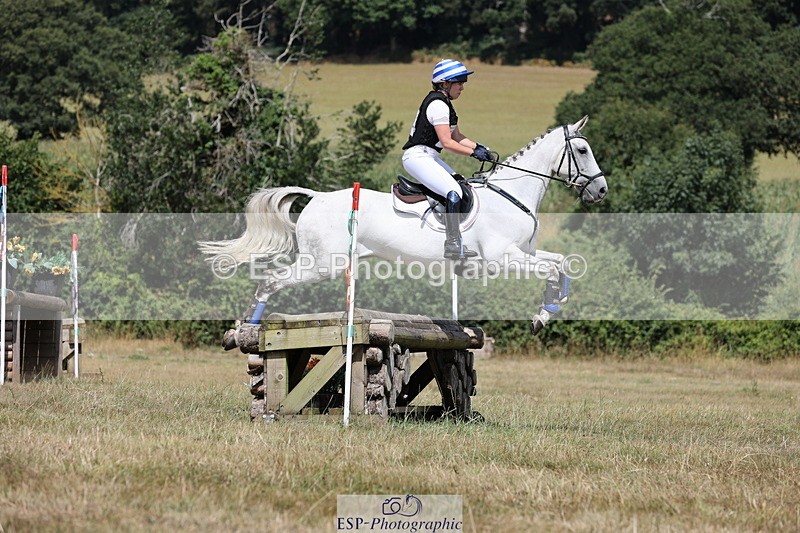 250802A-130135-04237 - C-132-Ella.Weeks-LEACOURT.TOUCH.OF.CLOVER