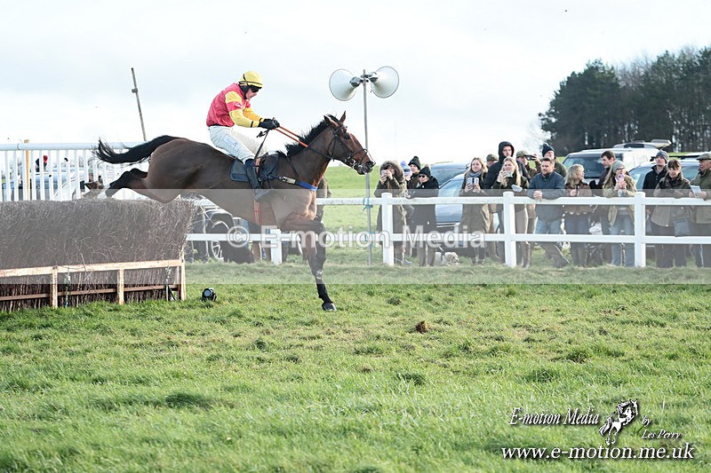 PtP 141225  1905 - New Forest Hounds PtP Larkhill 14/12/25