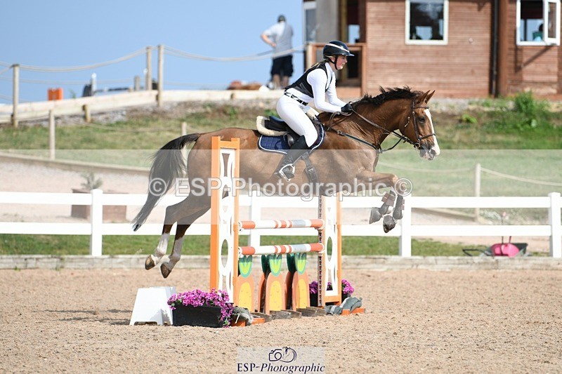 250725-163101-03938 - Cls 10 1.05m Amateur Quali